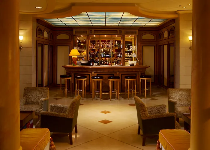 卢森堡高瑞斯集团 4*